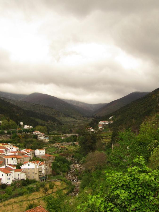 Vila Casa Encantada - Alvoco Da Serra Exteriér fotografie