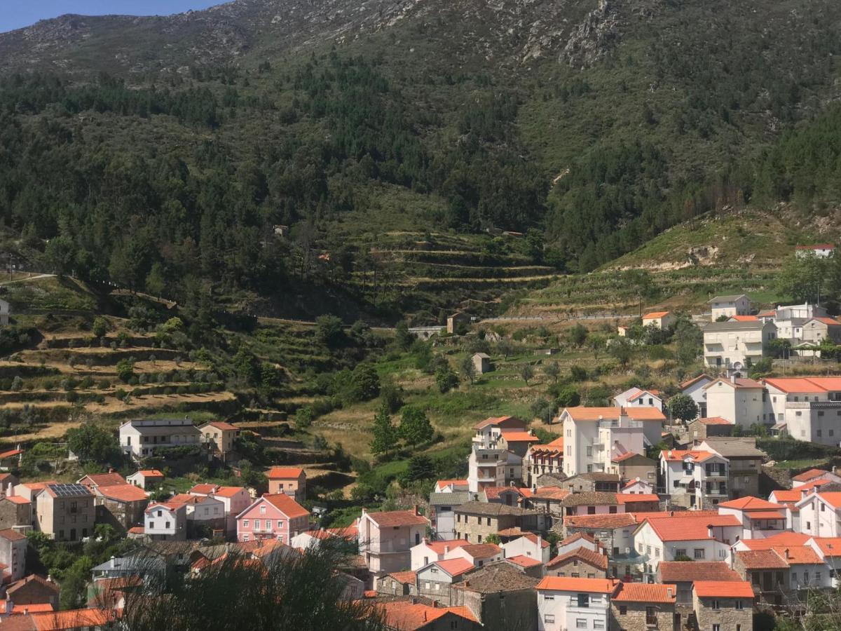 Vila Casa Encantada - Alvoco Da Serra Exteriér fotografie