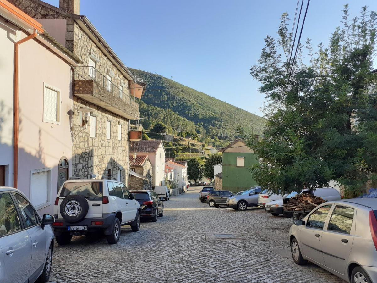 Vila Casa Encantada - Alvoco Da Serra Exteriér fotografie